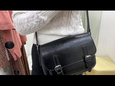 ❤️ Nyilvános maszturbáció a fiatal szuka FeralBerry egy dildóval a próbafülkében Porno at hu.high-pass.ru