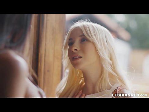 ❤️ A lány néhány hónap után hazajön, és végül a mostohaanyja punciját eszik. Porno at hu.high-pass.ru